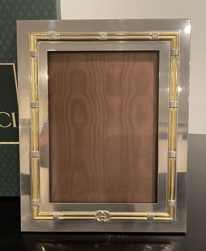 ヴィンテージ ポスター　GUCCI RARE Gucci Silver and Gold Picture Frame with GG Logo 5” X 7