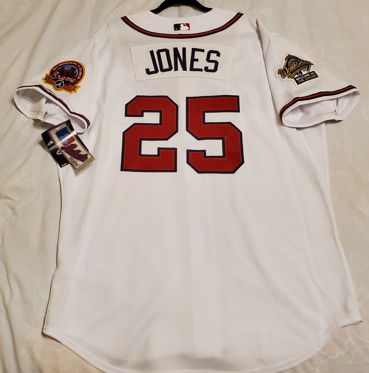 ウェア Majestic - Majestic Braves Jersey #25 Andruw Jones Vintage Andruw Jones #25 Atlanta Braves Majestic Alternate