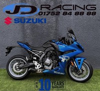 Suzuki GSX-8R