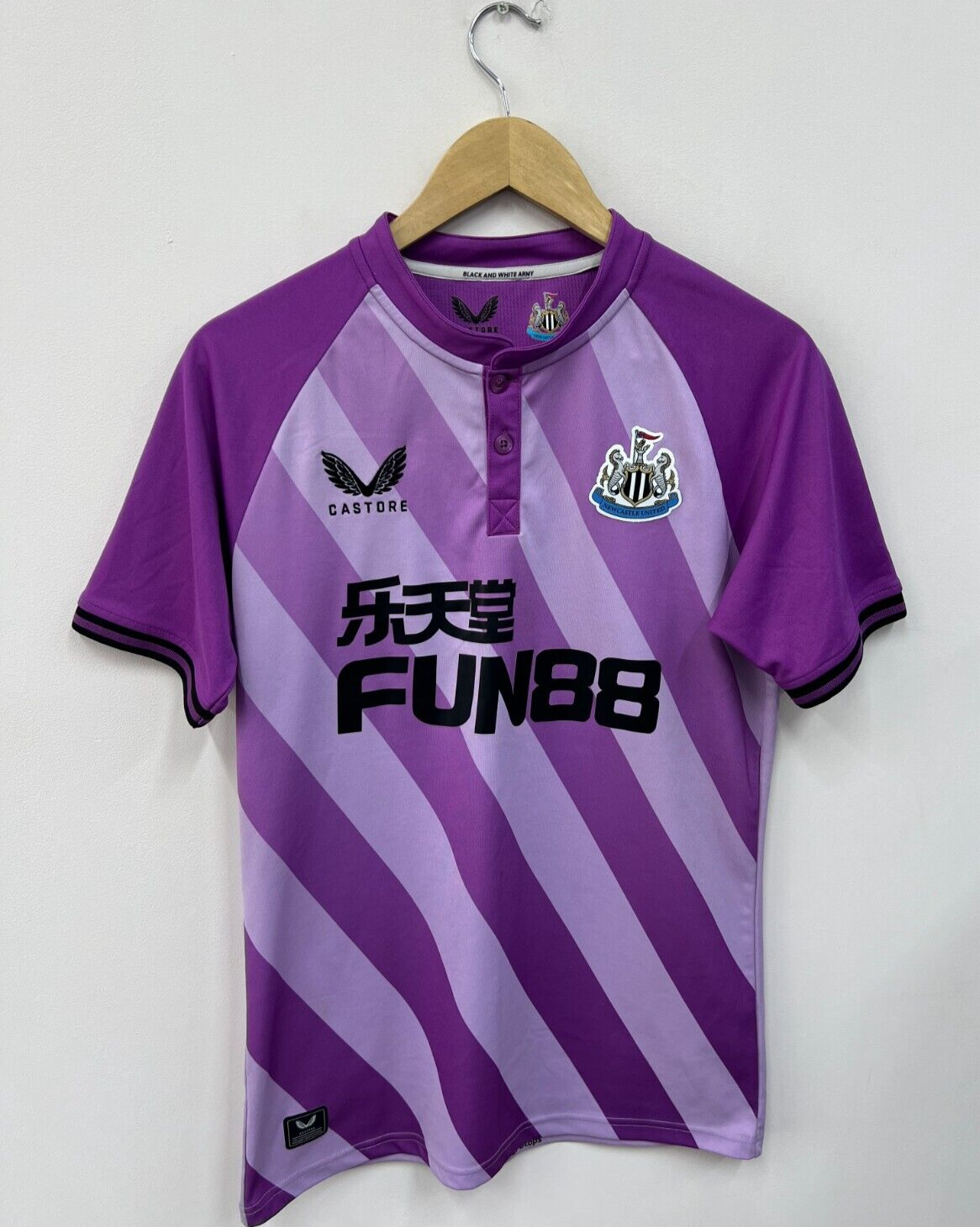 Newcastle United オーセンティック Sサイズ Newcastle United 2021/22 Goalkeeper Football Shirt Soccer