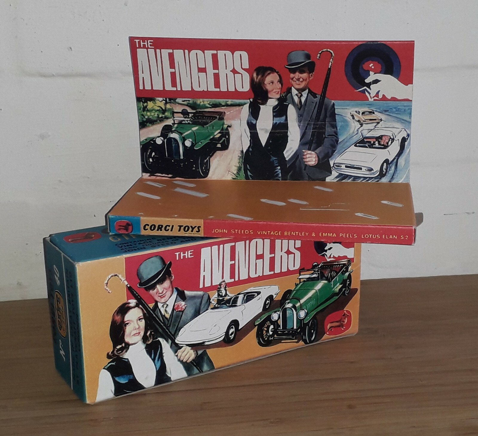 Corgi Toys Avengers Gift Set 40 コーギーミニカー Corgi Gift Set 40 The Avengers Repro Box Steed Bentley Emma