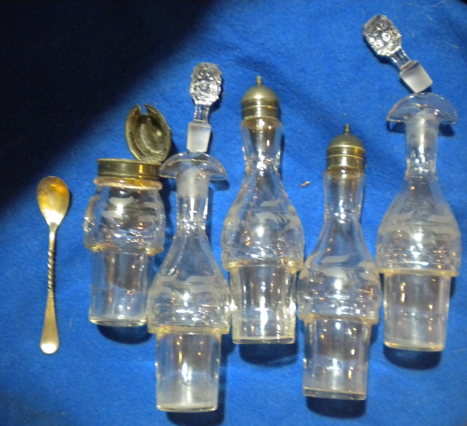 Vintage Condiment Caddy Cruet, Oil, Vinegar, Salt, Pepper, Sugar,  Spoon