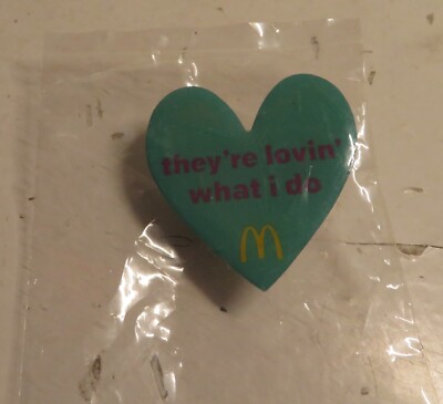 McDonalds GOLDEN ARCHES They're Lovin What I Do Enamel Lapel Pin NEW SEALED PKG