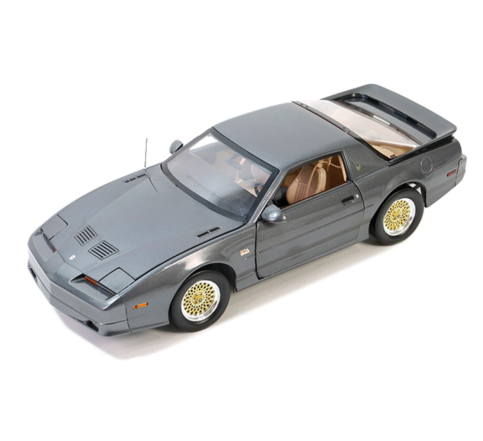 新品　未使用1/18 マイストPontiac Firebird Trans Am Amazon.com: Maisto 1:18 SE 1978 Pontiac Firebird Trans Am