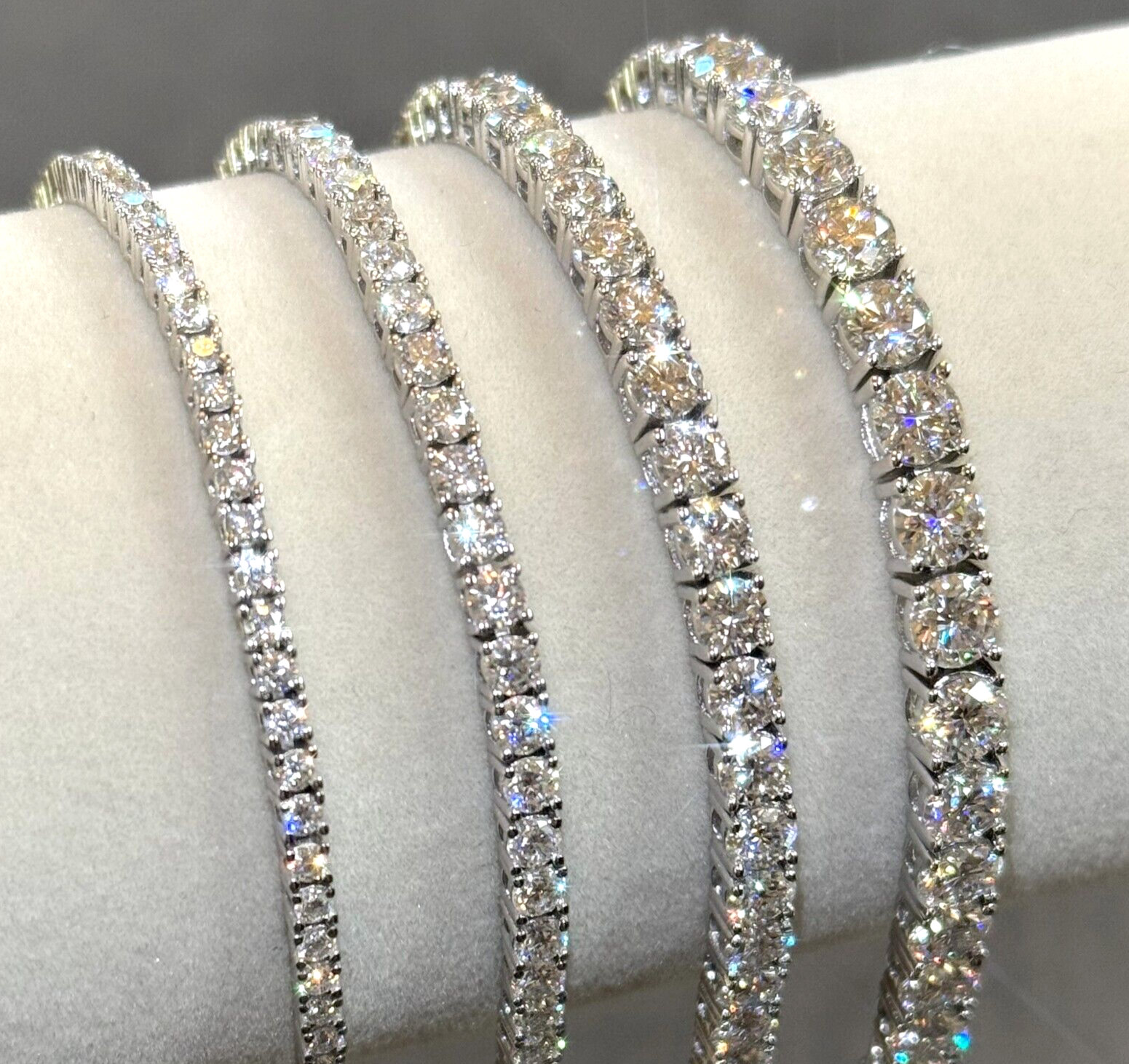 VVS1 Certified Moissanite Tennis Bracelet - 925 Silver or