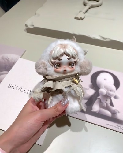 2025 SKULLPANDA SHANGHAI'S “SIEGE AND CONFINEMENT” HANGER