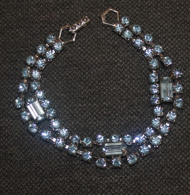 Vintage Bracelet 7 inch Blue Round and Baguette Rhinestone Signed La Rel
