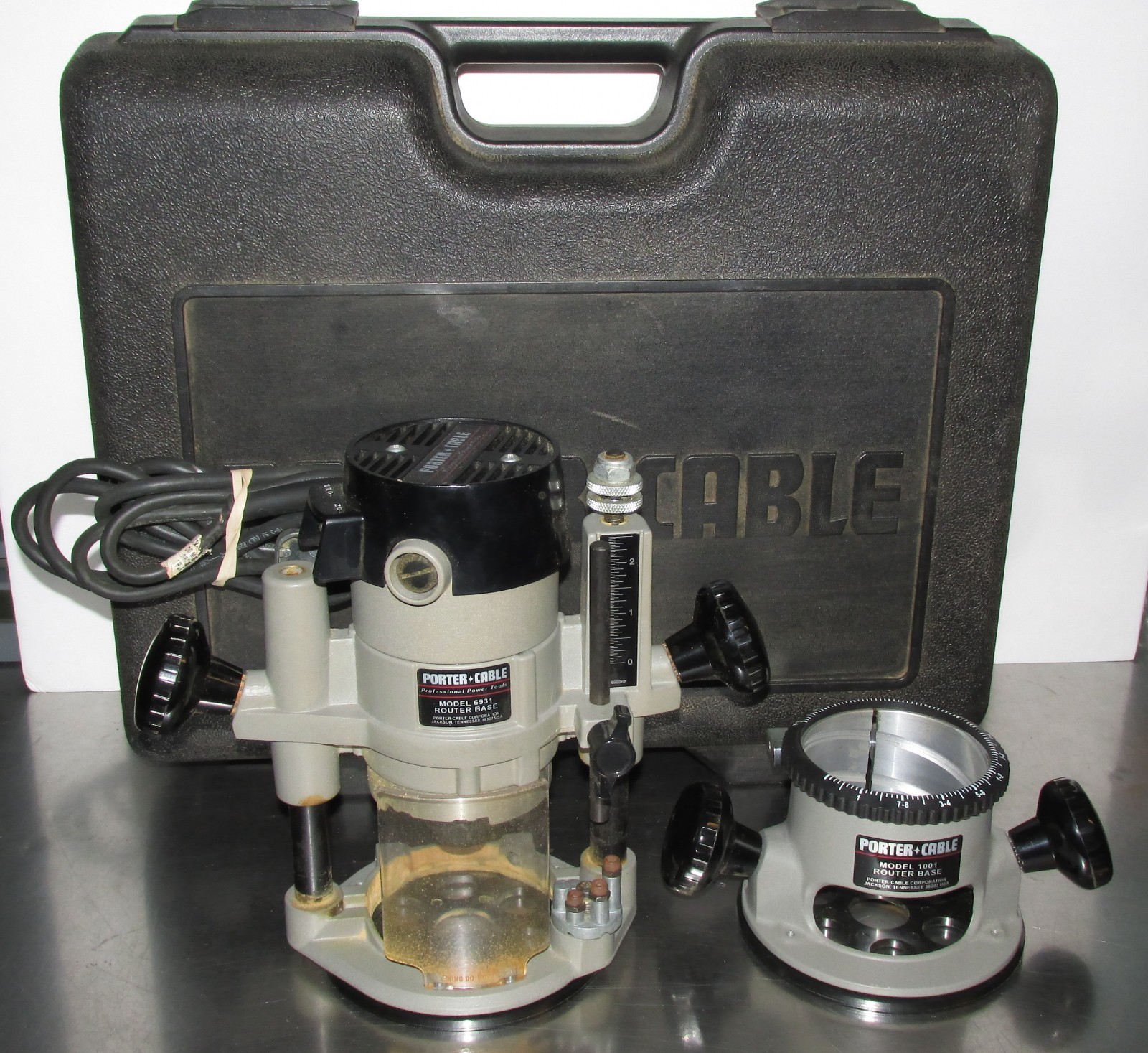 Porter Cable 6902 Heavy Duty Router with 1001 Base & 6931 Plunge Base & Case