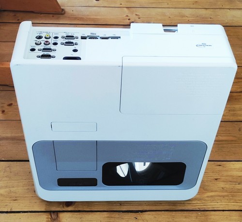 Beamer Kurzdistanz HD Sony VPL SW536 C