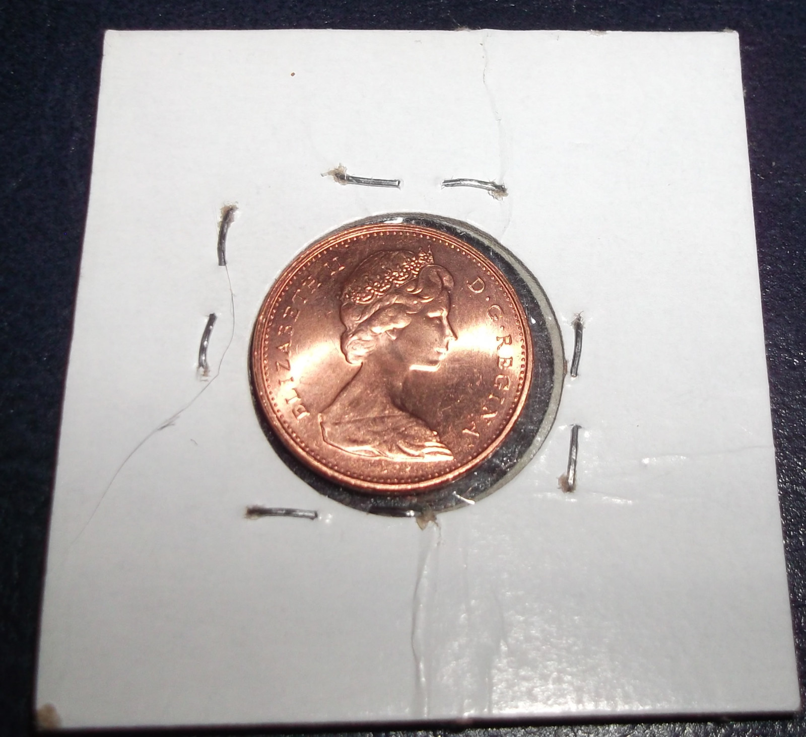 1978 1 CENT CANADA COIN in uncirculated condition with some flaw? (REFA5)