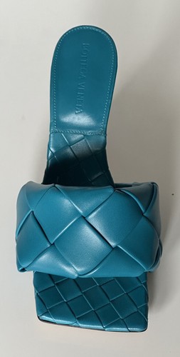 Pre-owned Bottega Veneta $1500  Lido Intrecciato Leather Mules Vintage Blue 7 Us 608854