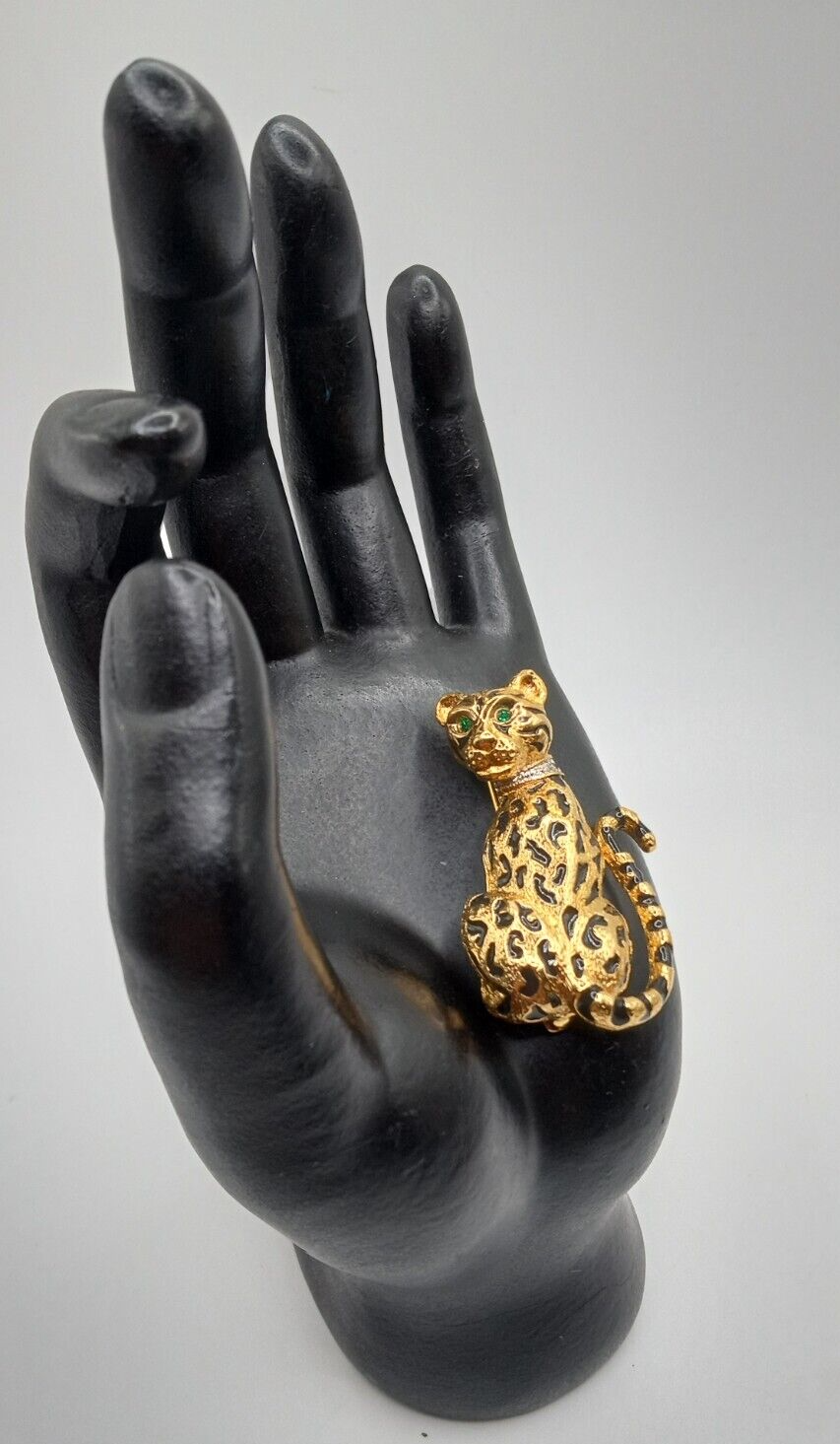 蜂ブローチ(D,ORLAN ヴィンテージ) Yahoo!オークション -「ドーラン」(ブローチ) (レディース