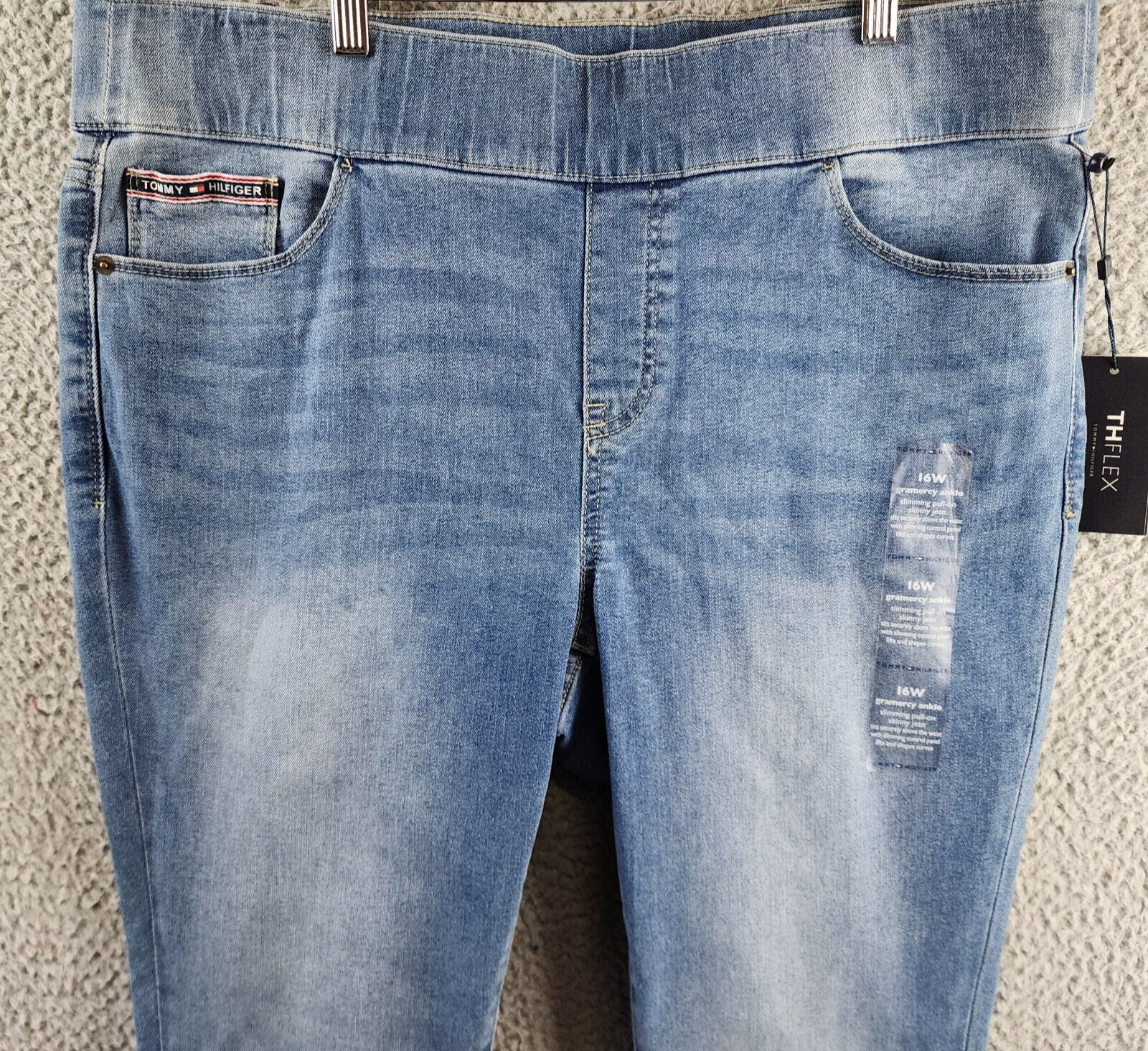Tommy Hilfiger Plus Size TH Flex Gramercy Pull-On Skinny Jeans Women's 16W Multi - Picture 3 of 18