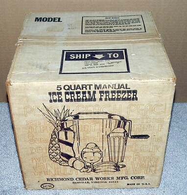 Richmond Cedar Works 5-Qt. Manual Wooden Ice Cream Freezer - New Old Stock 