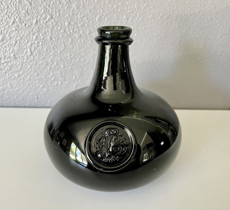 Old Kings Head Tavern Wine Drinking Onion Bottle Dated 1699