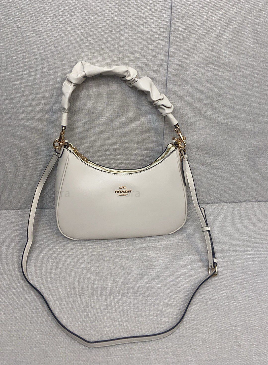 【COACH】くしゅくしゅレザー＊テリ ホーボー バッグ CU126 COACH】くしゅくしゅレザー＊テリ ホーボー バッグ CU126 (Coach
