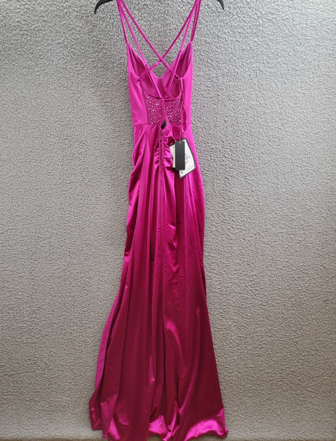 City Studio Satin Cross-Strap Mesh Embellished Back Gown Juniors 3/4 Deep Orchid - Picture 10 of 16