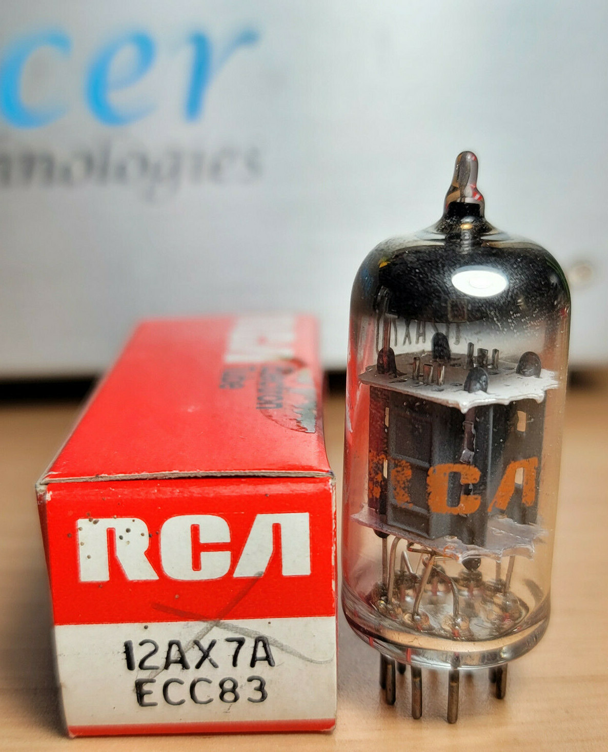 RCA 12AX7A VINTAGE TUBE 14MM GREY PLATE 12AX7 (1969 RCA 12AX7A VINTAGE TUBE 14MM GREY PLATE 12AX7 (1969