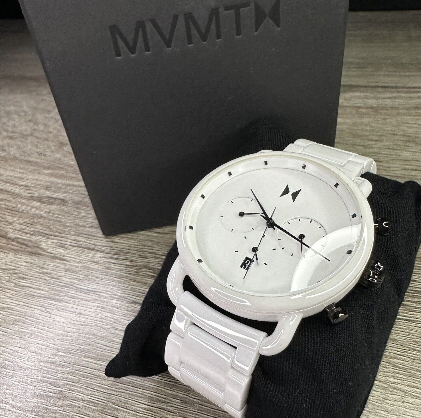 Pre-owned Mvmt New✅ White Ceramic✅ Blacktop Ii 47mm Chronograph Date Watch 28000234