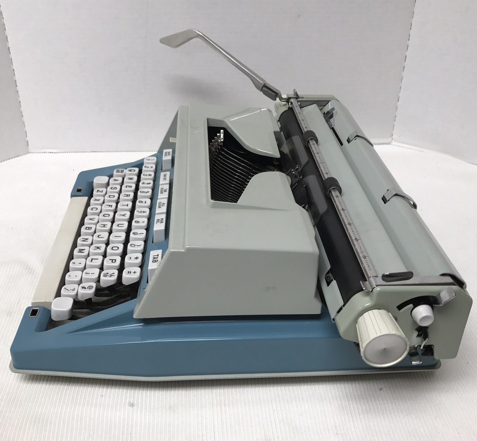 Vtg Hermes 3000 Manual Typewriter Blue & Case