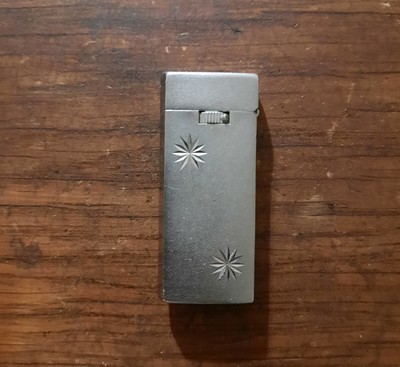 VINTAGE SCRIPTO BUTANE LIGHTER  MADE IN JAPAN