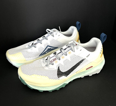 NIKE Wildhorse 8 White/Alabaster/Gold Trail Running Shoes Men's Sz 11 DR2686-101