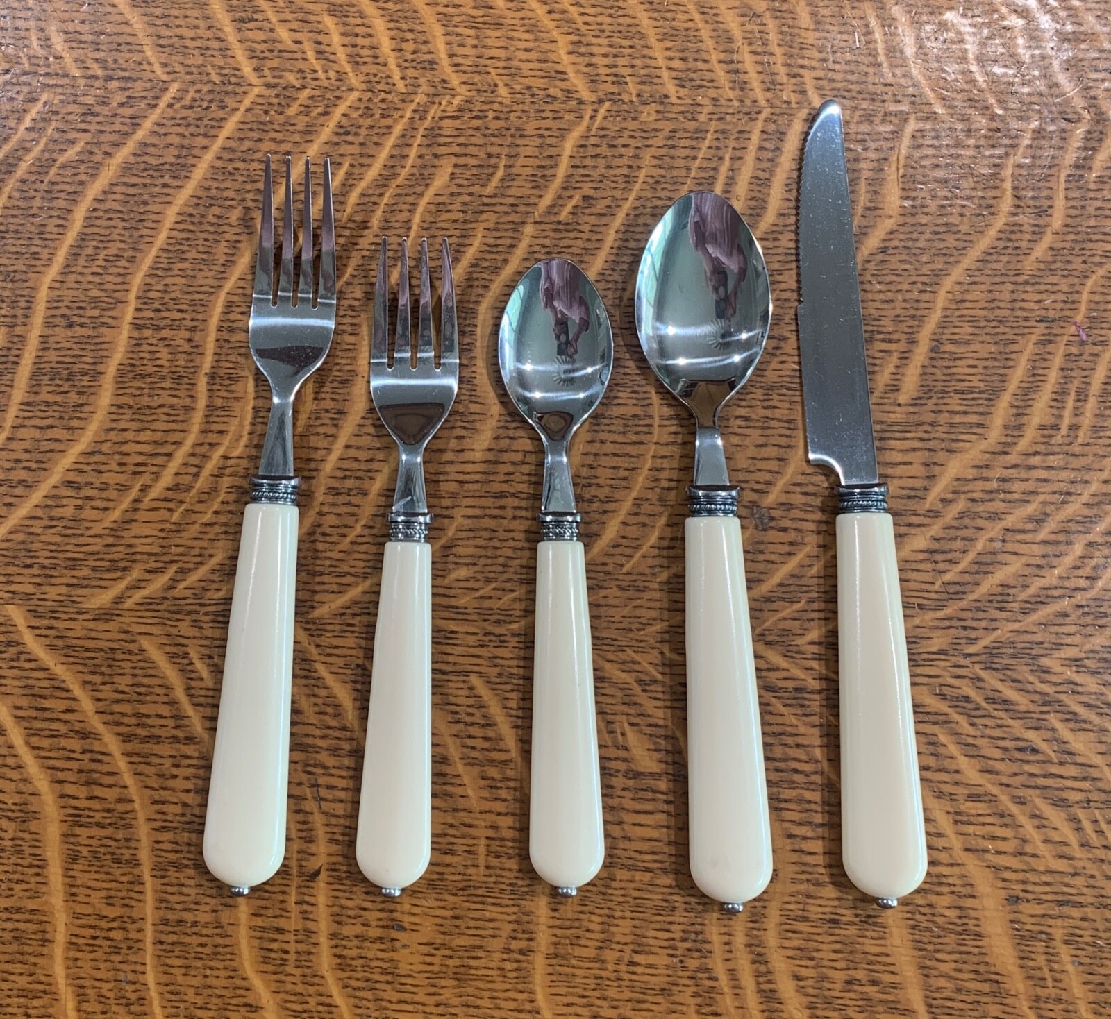 カトラリー　43本　ELLE PARIS cutlery Collection $_57.JPG?set_id=8800005007