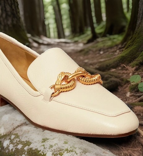 TORY BURCH JESSA LOAFER EQUESTRIAN LOGO TUMBLED NEW CREAM