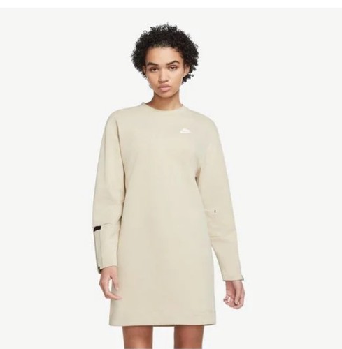 【NIKE】Velour Long-Sleeve Crew Dress NIKE Nike Sportswear Women's Velour Long-Sleeve Crew Dress