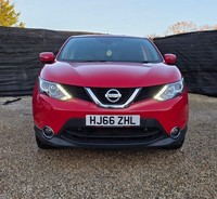 2016 Nissan Qashqai 1.2 DiG-T N-Connecta 5dr HATCHBACK Petrol Manual