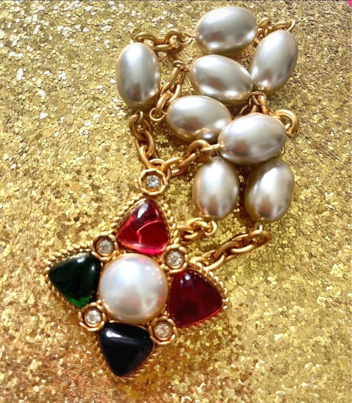 Vintage Design Pearl Necklace Syle Givenchy Inspired Yves Saint Laurent Lacroix 