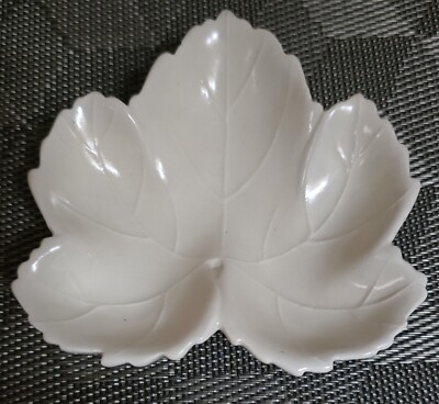 White Ceramic Maple Leaf Trinket Dish or Wall Hanging Decor; 4.25''