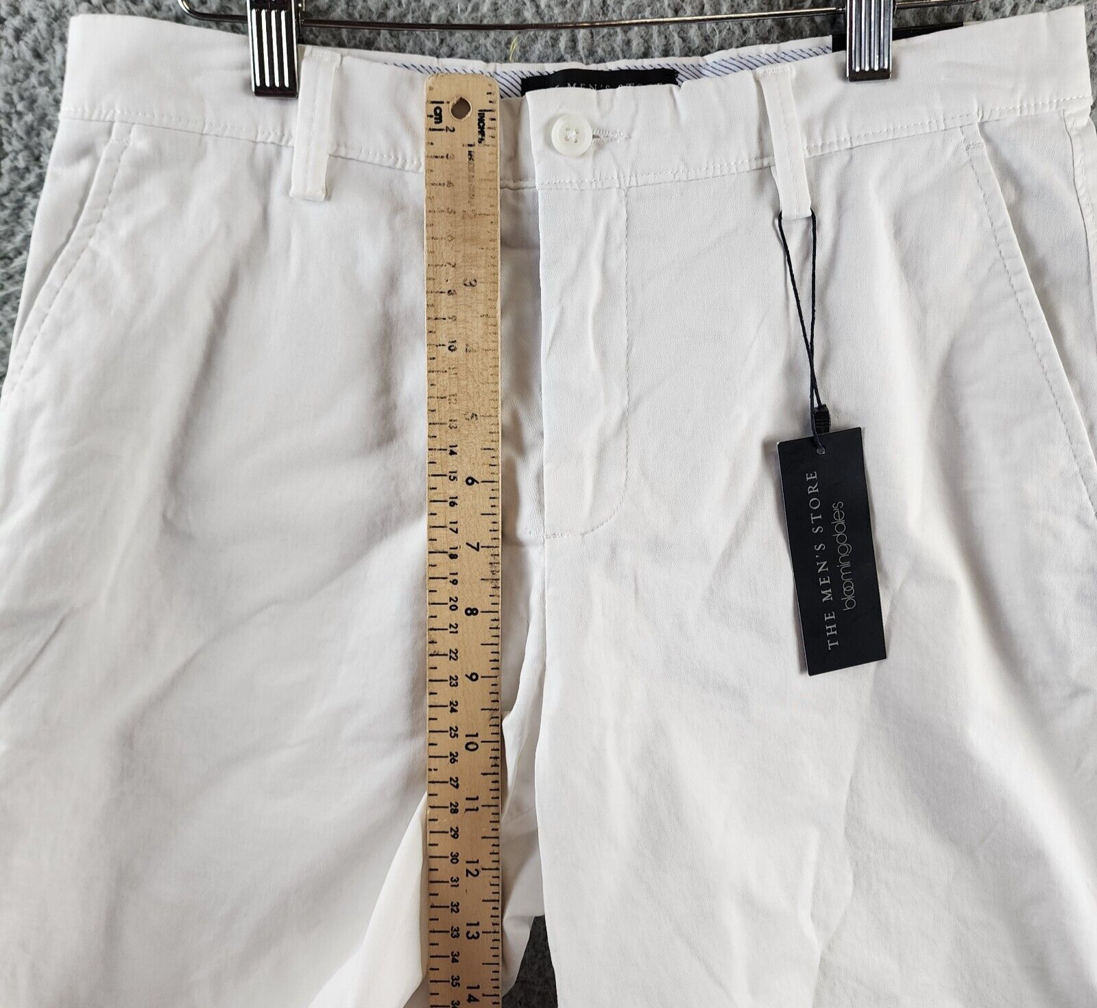 The Men's Store at Bloomingdale's Twill Regular Fit Shorts Men's 30 White Pocket - Picture 8 of 13