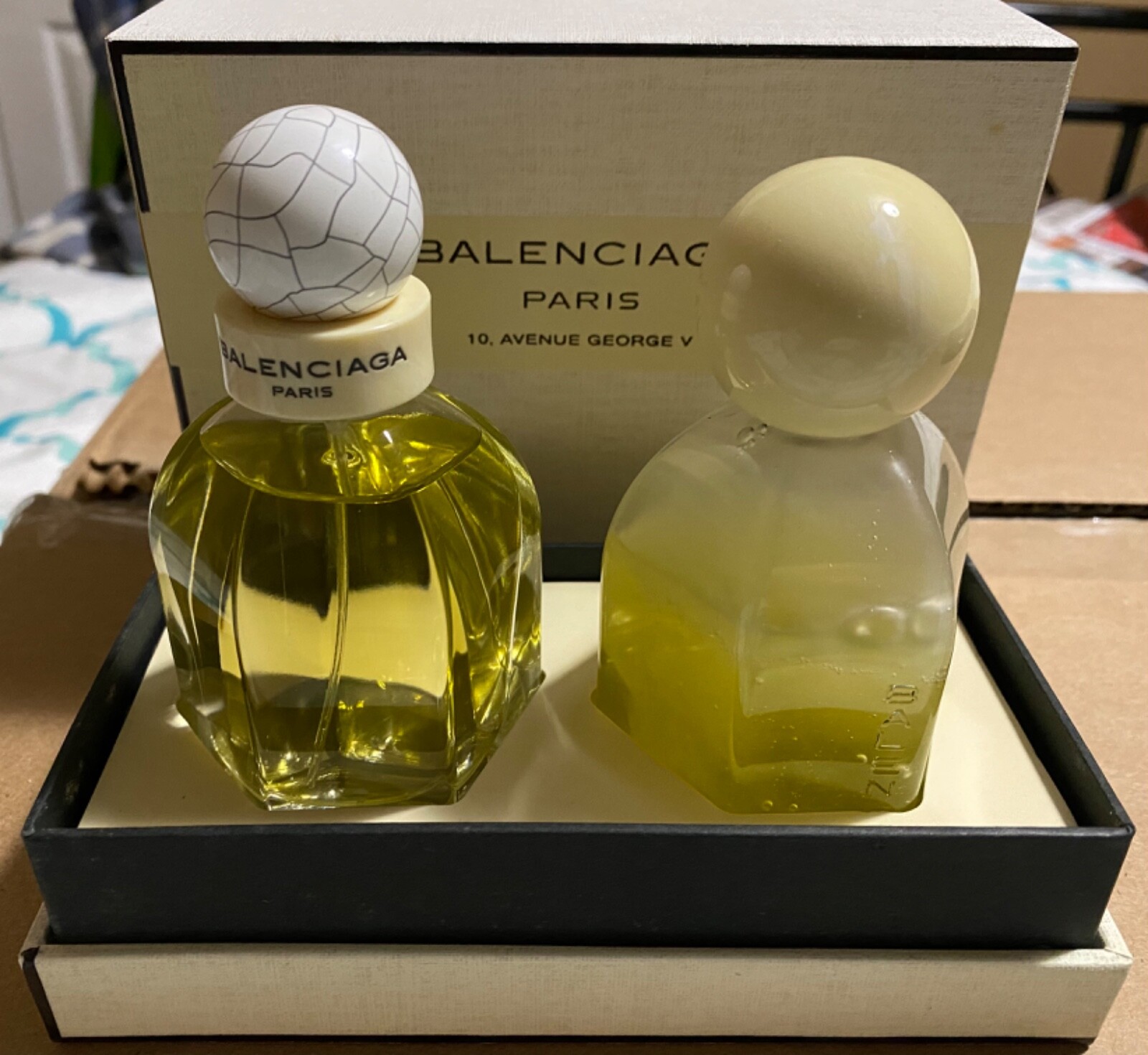 BALENCIAGA PARIS PERFUME GIFT SET - 50ml perfume +100ml