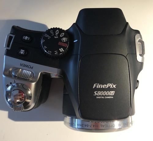 Fujifilm FinePix S Series S8000fd 8.0MP Digital Camera - Black