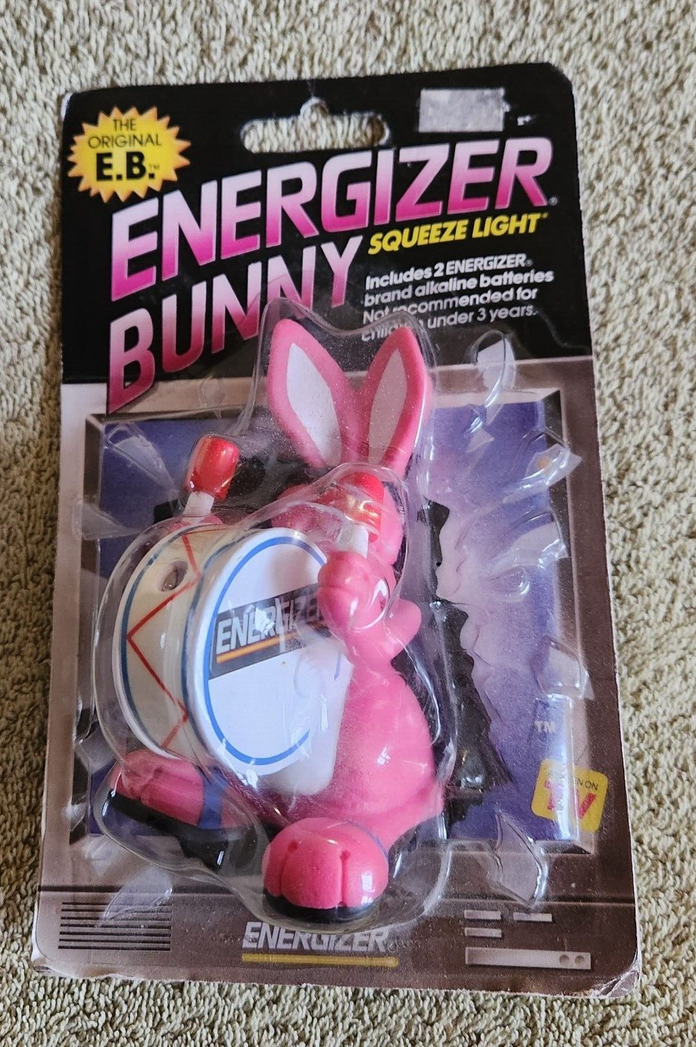 VINTAGE Energizer Bunny Squeeze Light Original 1990/1991 New in