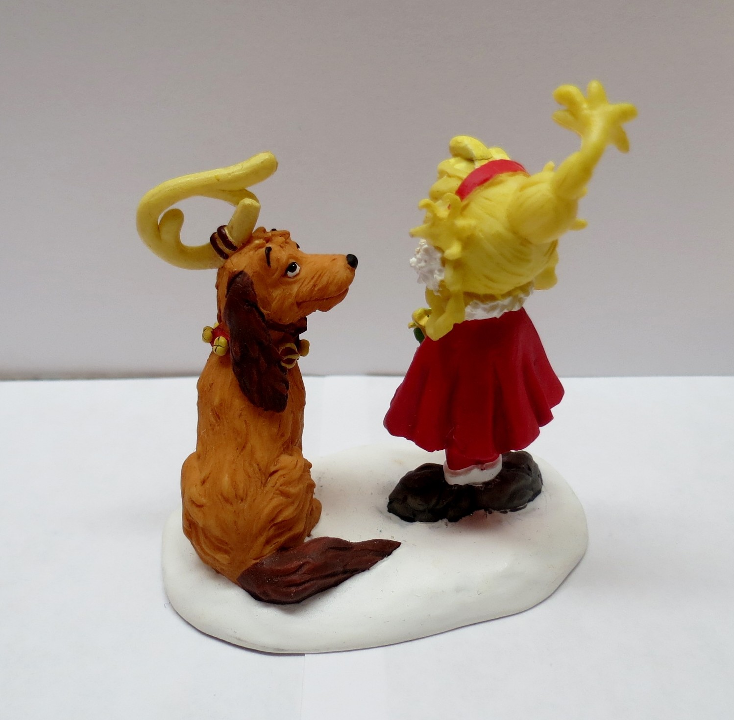 Department 56 Seuss Cindy Lou Who And Max Accessory / Ornament