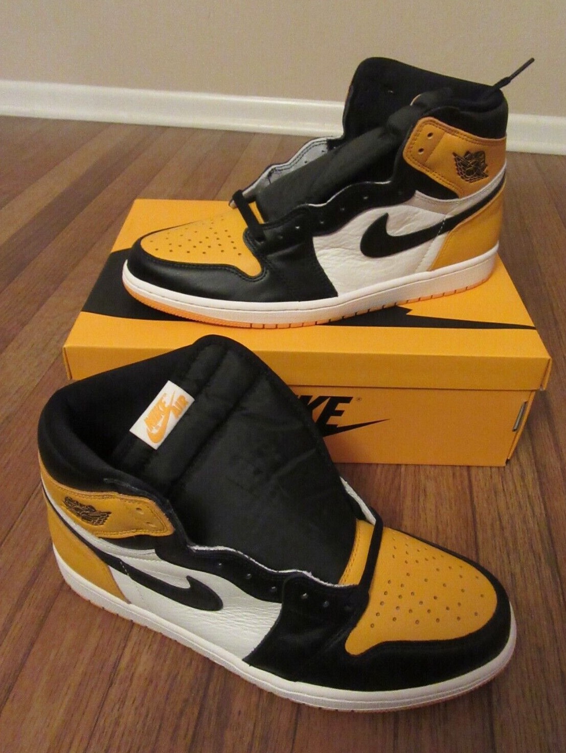 Nike Air Jordan 1 Retro High OG Size 11.5 Taxi Black Sail