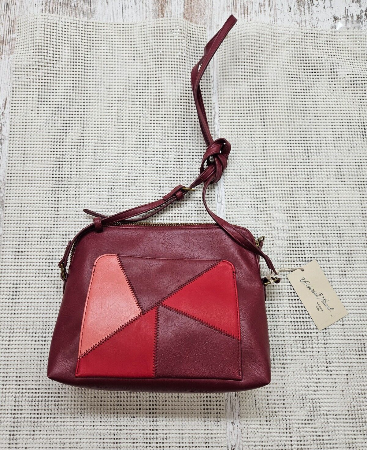 【原価ぶっ壊し割引】コンティ ティーンバッグ Universal Thread Goods Co Purse Burgundy Crossbody Patchwork