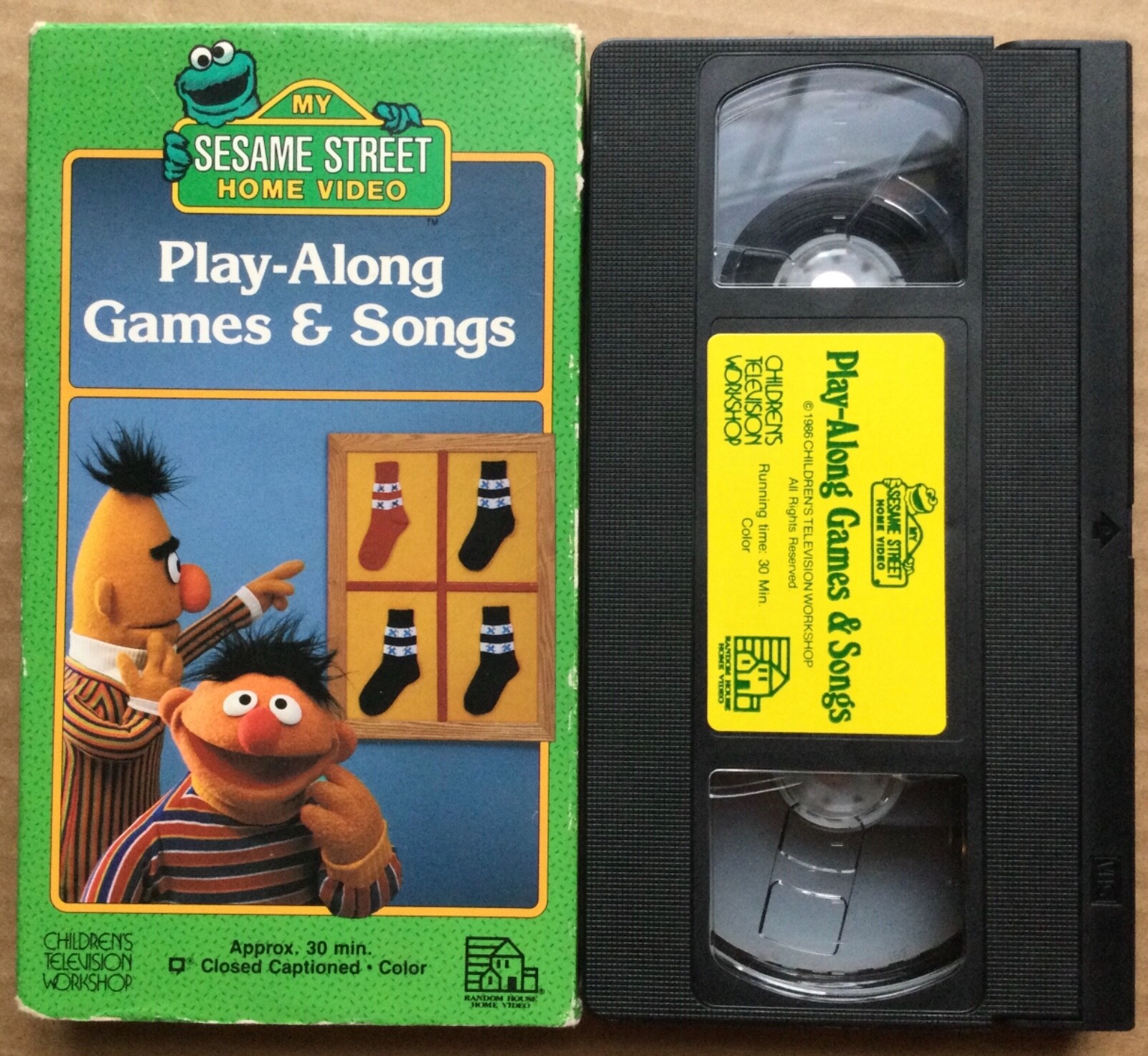 SESAME STREET: Play Along Games & Songs / VHS / 1986