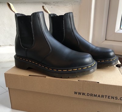 dr martens 2976 vegan black