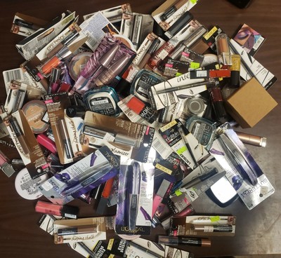 *SPECIAL PRICING* 100 PCS  MAYBELLINE/LOREAL+ OTHER MAJOR BRANDS COSMETICS