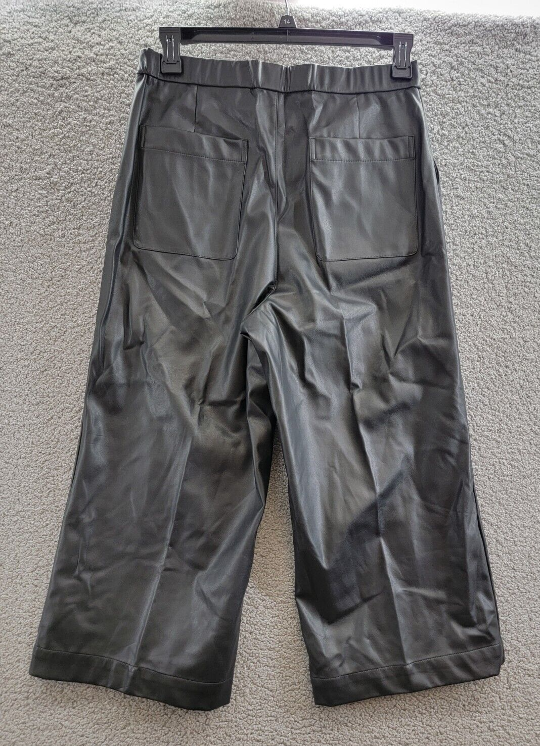 BCBG NEW YORK Faux-Leather Cropped Pants Women's 12 Onyx Slash Pockets Pull On - Picture 5 of 17