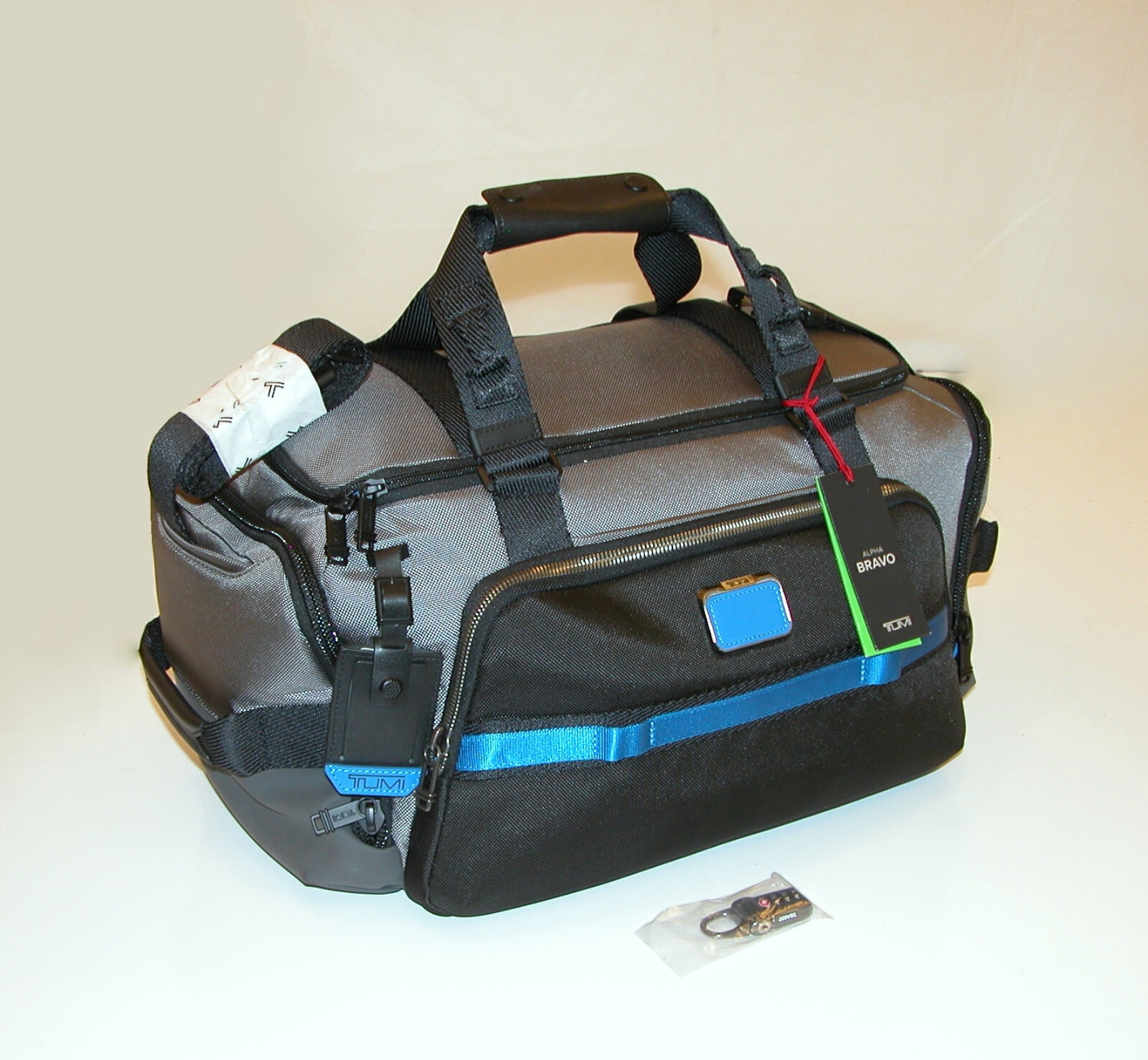 such ブラック such ブラック NEW TUMI Alpha Bravo MASON DUFFEL 232722 Black