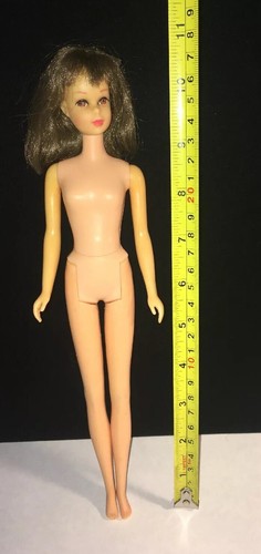 1966 MATTEL ...BARBIE...”TWIST N TURN” BROWN EYES REAL *EYELASHES* JAPAN