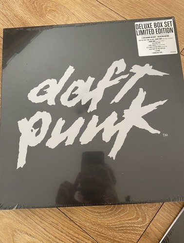 洋楽 punk a world history 6album box set MC0yODI1LmpwZWc.jpeg