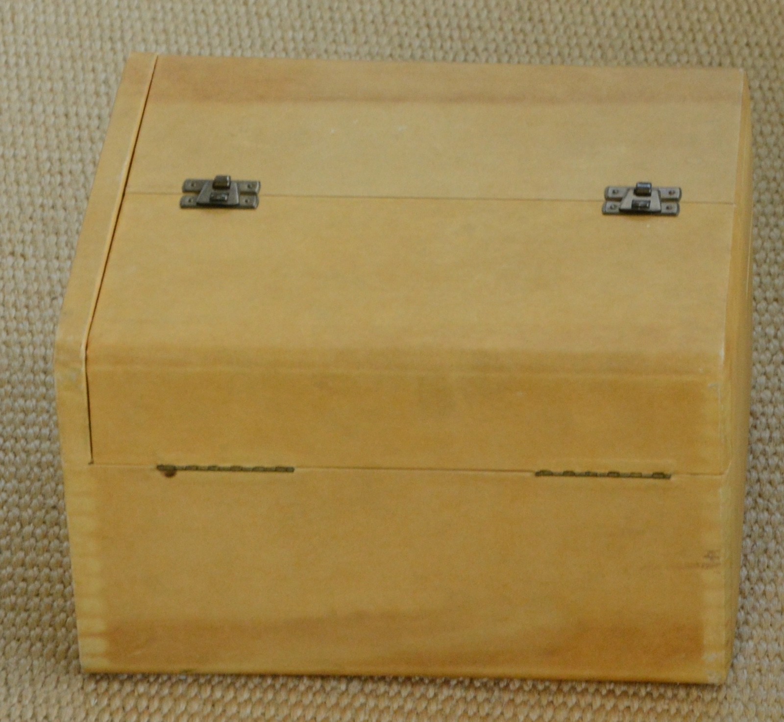 Rare Jaeger-LeCoultre Swiss Atmos Classic Clock w/ Fish Design (White) - 1950's