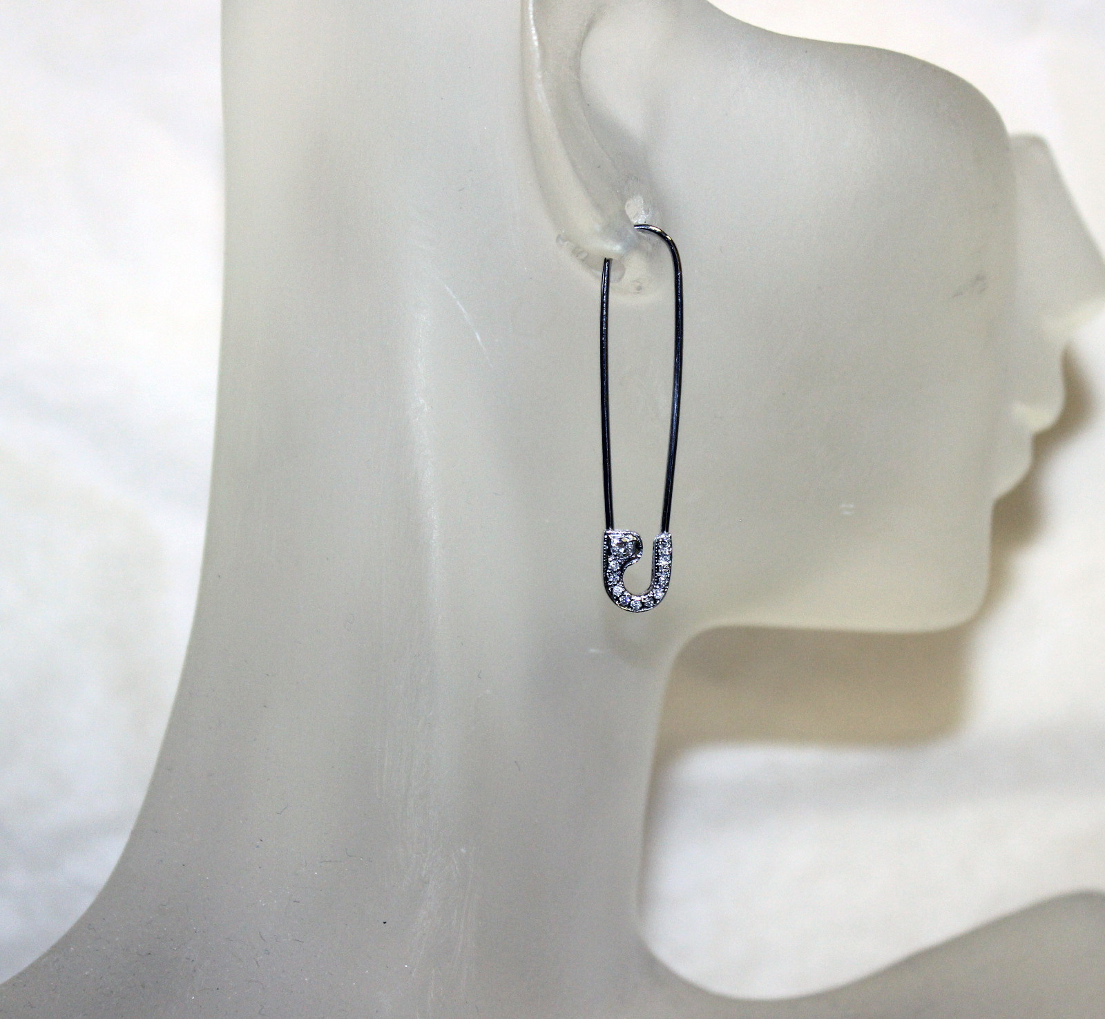 Pre-owned Hayko 14k White Gold Pave Set Diamond's Safety Pin Earring(single) 1.5''long