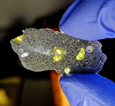 Meteorite**Oued Namous 001, Volcanic Angrite**1.756 gram, W/Gemmy Green Crytals!