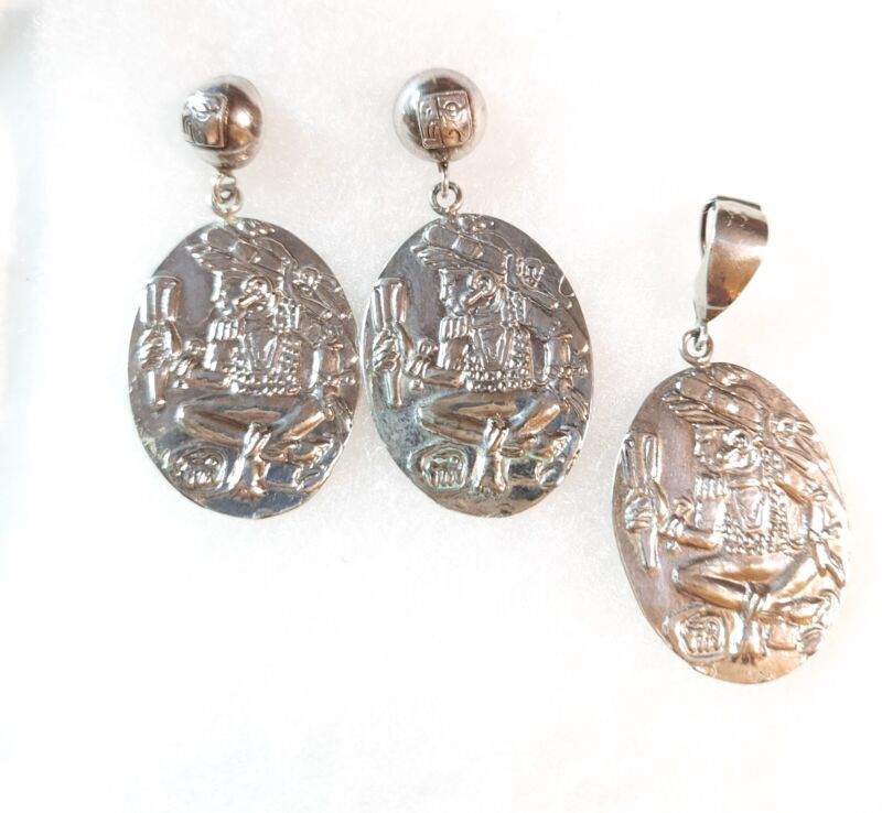 Vintage Sterling Silver Tribal Pendant & Pierced Earrings Set